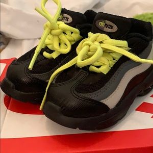 Nike Air Max 95 Grey/Black/Green